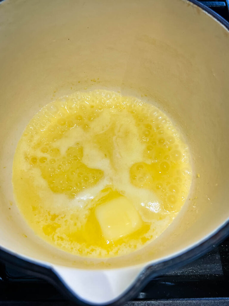 lemon butter in a saucepan