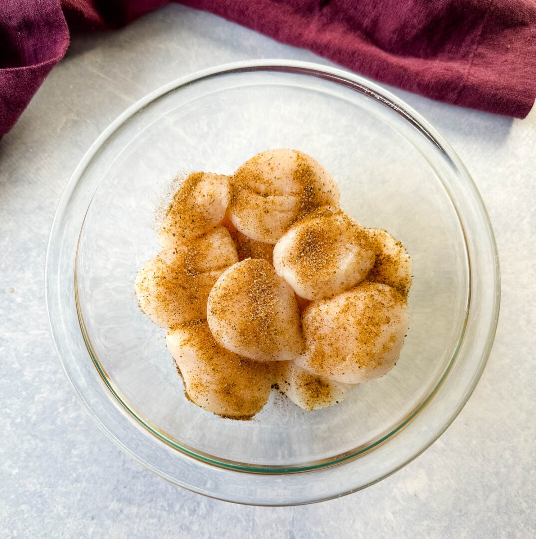 Scallops and Pasta in White Wine Sauce - Simple Seafood Recipes