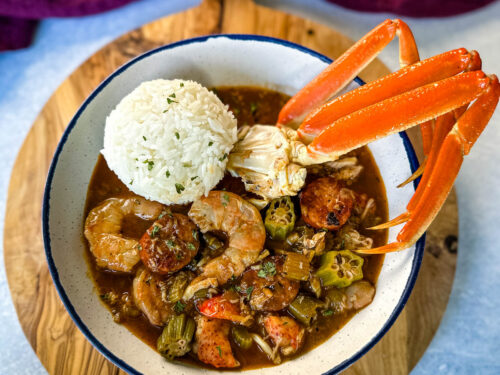 https://simpleseafoodrecipes.com/wp-content/uploads/2023/08/Cajun-seafood-gumbo-with-shrimp-and-crab-recipe-2-1-500x375.jpg