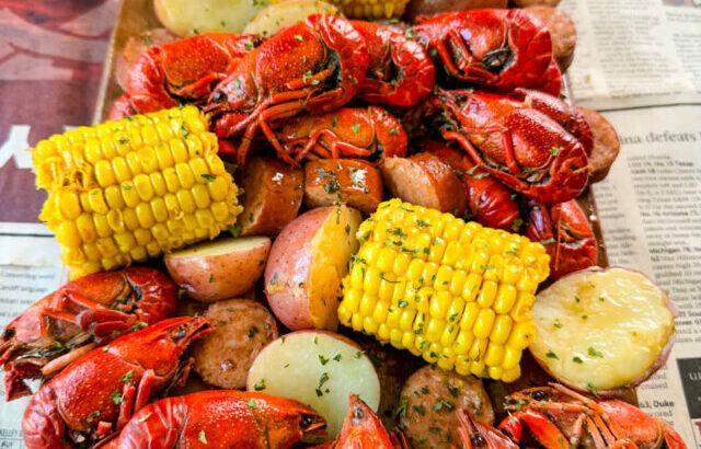 cajun-crawfish-seafood-boil-recipe-1