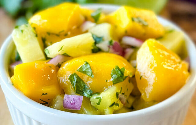 mango-and-pineapple-salsa-recipe-4-1
